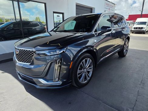 Used 2020 Cadillac XT6 Premium Luxury AWD/4WD image 3