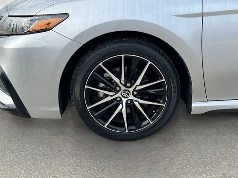 Used 2024 Toyota Camry SE image 27