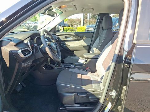 Certified 2023 Chevrolet TrailBlazer LS AWD/4WD image 13