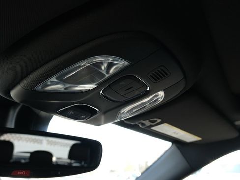 Used 2022 Jeep Compass High Altitude AWD/4WD image 19