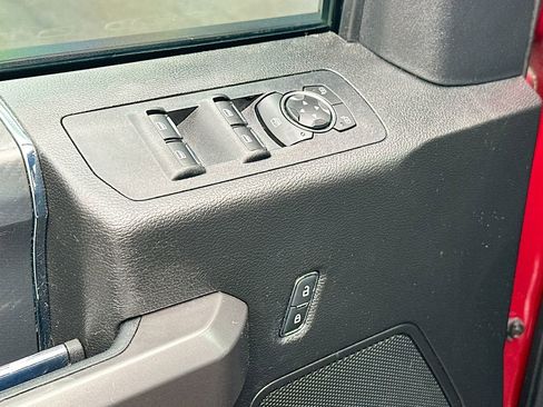 Used 2020 Ford F150 XLT w/ Equipment Group 302A Luxury AWD/4WD image 21
