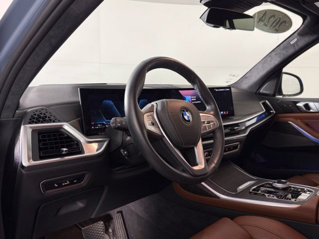 Used 2024 BMW X7 xDrive40i w/ Executive Package AWD/4WD image 5
