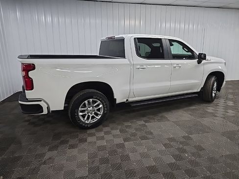 Used 2022 Chevrolet Silverado 1500 RST AWD/4WD image 3