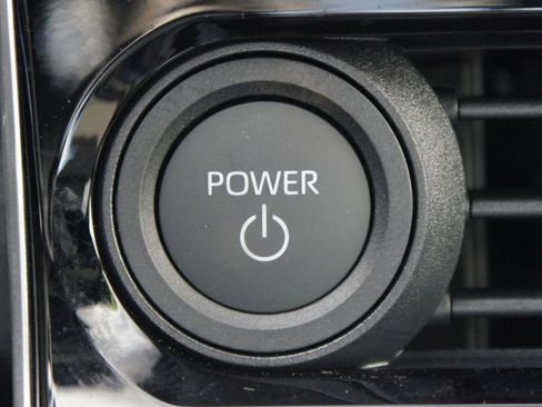 Used 2025 Toyota bZ4X AWD w/ Weather Package image 9