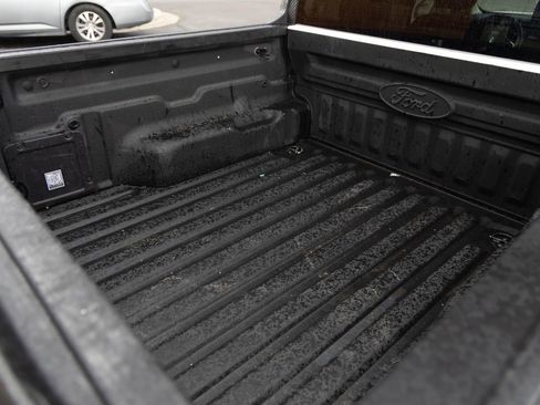 Used 2022 Ford Maverick XLT image 9