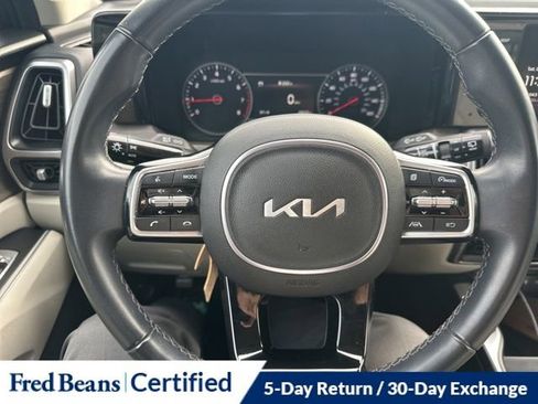 Used 2023 Kia Sorento S image 20