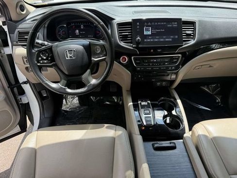 Used 2020 Honda Pilot Touring image 13