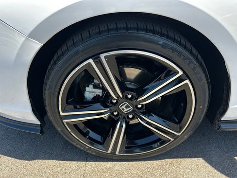 Used 2023 Honda Accord Sport image 10
