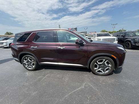 Used 2023 Hyundai Palisade Limited AWD/4WD image 2