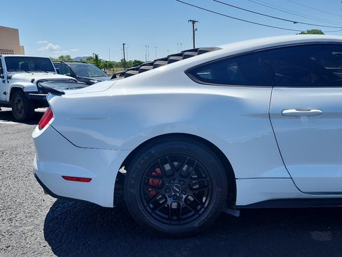 Used 2015 Ford Mustang Coupe RWD image 5