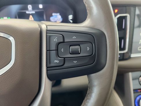 Used 2023 GMC Yukon Denali RWD image 31