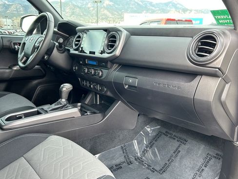 Used 2023 Toyota Tacoma TRD Sport w/ Technology Package image 8