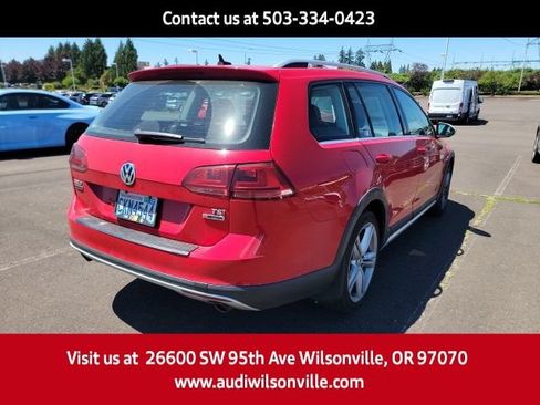 Used 2017 Volkswagen Golf Alltrack SE AWD/4WD image 2