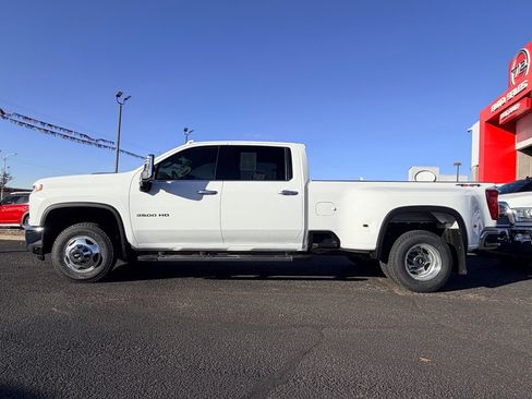 Used 2022 Chevrolet Silverado 3500 LTZ w/ LTZ Convenience Package image 33