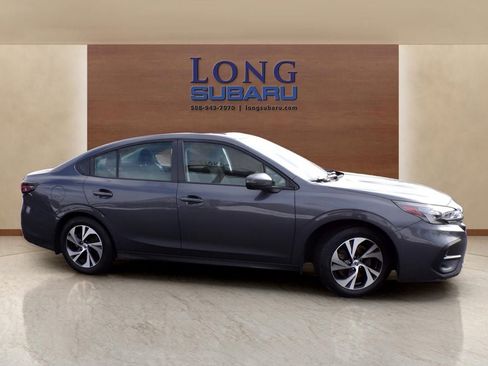 Used 2024 Subaru Legacy Premium image 7