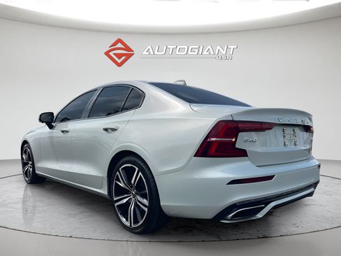 Used 2020 Volvo S60 T5 R-Design FWD image 5