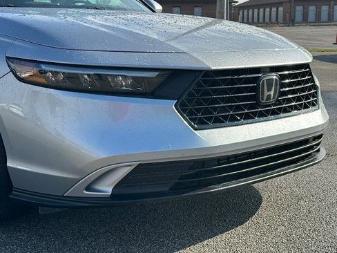 Used 2023 Honda Accord EX image 14