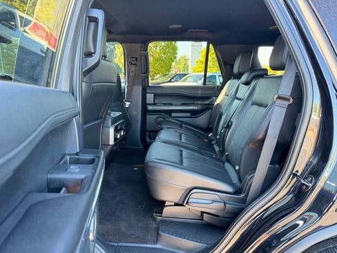 Used 2020 Ford Expedition XLT w/ Equipment Group 202A image 15