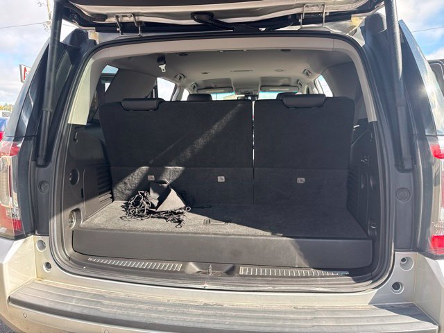 Used 2017 GMC Yukon SLT AWD/4WD image 12