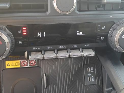 Used 2025 Toyota 4Runner TRD Off-Road Premium w/ Tow Technology Package image 12