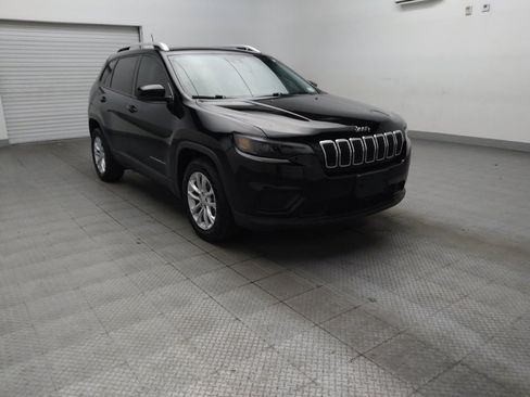 Used 2021 Jeep Cherokee Latitude FWD image 13