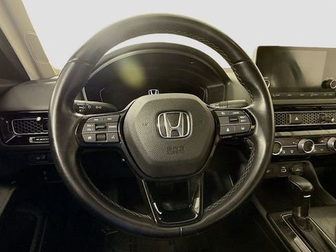 Used 2023 Honda Civic EX image 11