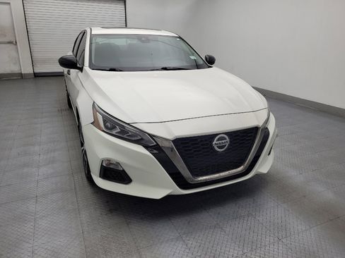 Used 2020 Nissan Altima 2.5 SR w/ Premium Package FWD image 14