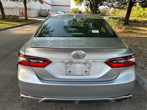 Used 2024 Toyota Camry SE w/ Cold Weather Package image 4