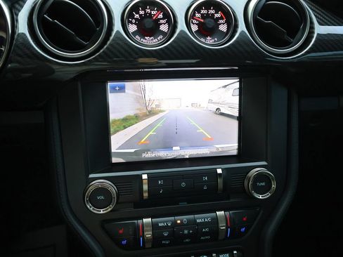 Used 2022 Ford Mustang Shelby GT500 w/ Technology Package RWD image 25