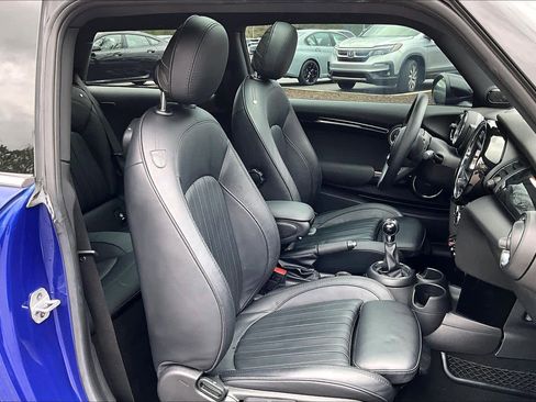 Used 2019 MINI Cooper S image 9