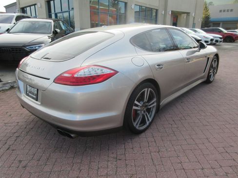 Used 2013 Porsche Panamera image 2
