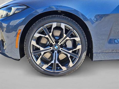 Used 2026 BMW 430i Coupe w/ Parking Assistance Package RWD image 9