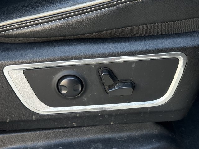 Used 2022 RAM 1500 Laramie AWD/4WD image 30