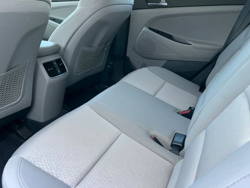 Used 2017 Hyundai Tucson Sport image 5