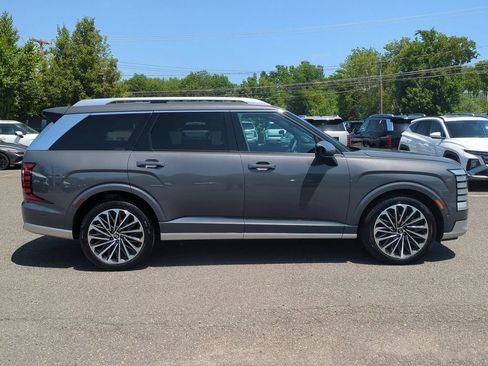 Certified 2026 Hyundai Palisade Calligraphy AWD/4WD image 2