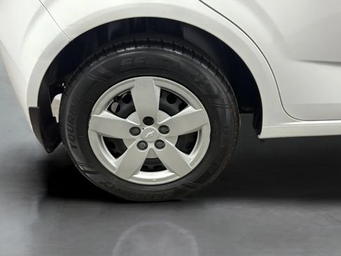 Used 2014 Chevrolet Sonic LS FWD image 23