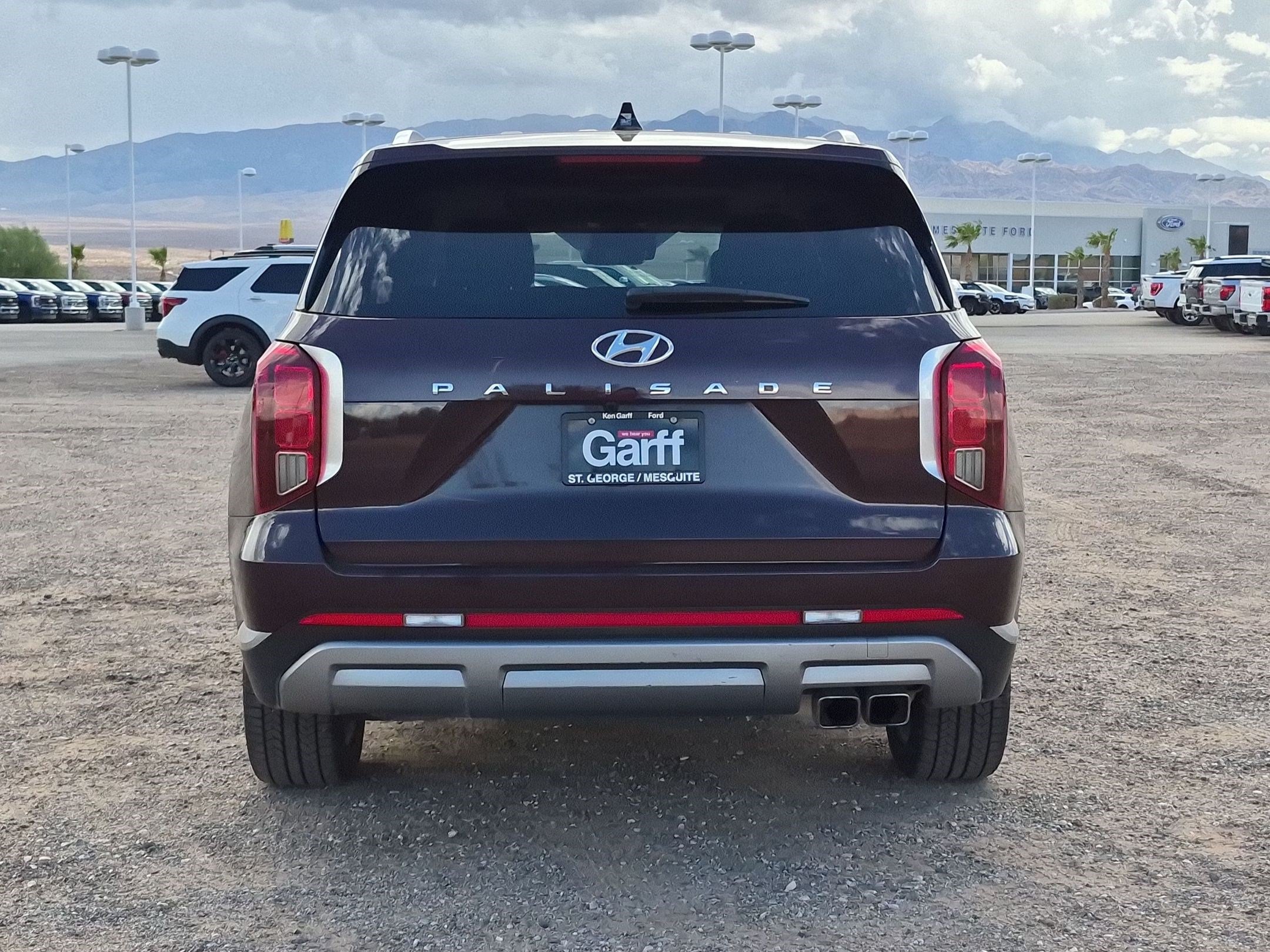Used 2024 Hyundai Palisade Limited FWD image 4