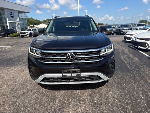 Certified 2023 Volkswagen Atlas SE w/ Black Wheel Package AWD/4WD image 10