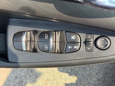 Used 2018 Nissan Maxima 3.5 SL FWD image 11