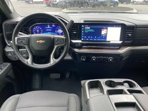 Used 2023 Chevrolet Silverado 1500 LT AWD/4WD image 8