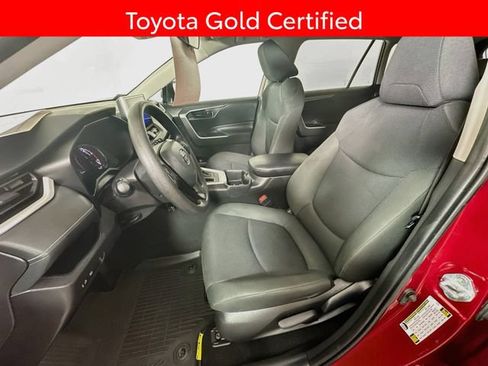 Certified 2024 Toyota RAV4 LE AWD/4WD image 21