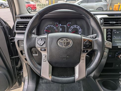 Used 2021 Toyota 4Runner SR5 Premium w/ Moonroof Package AWD/4WD image 16
