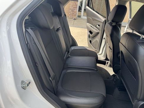 Used 2019 Buick Encore Preferred w/ Safety Package FWD image 21