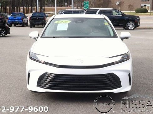 Used 2025 Toyota Camry LE image 2