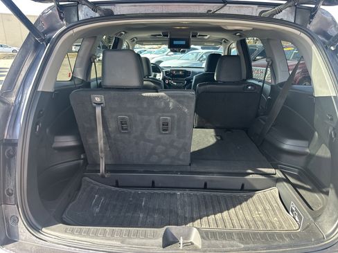Used 2022 Honda Pilot Touring image 12