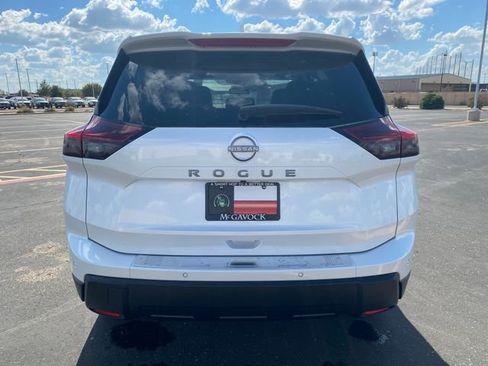 New 2026 Nissan Rogue SV w/ SV Premium Package image 5