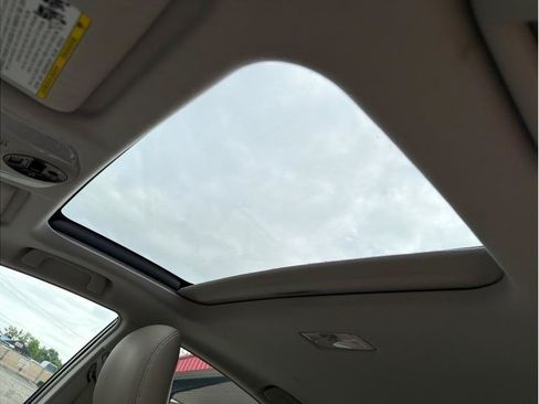 Used 2011 Toyota Prius Four w/ Solar Roof Pkg FWD image 22