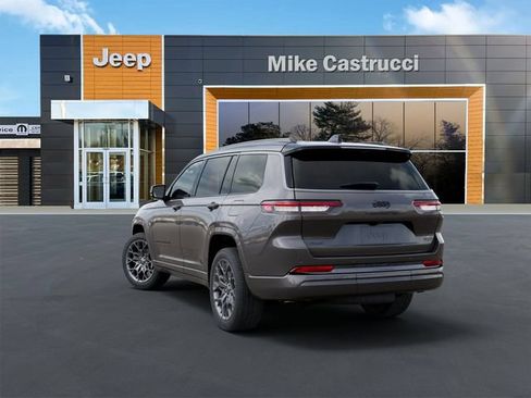 New 2026 Jeep Grand Cherokee L Summit w/ Obsidian Package AWD/4WD image 4