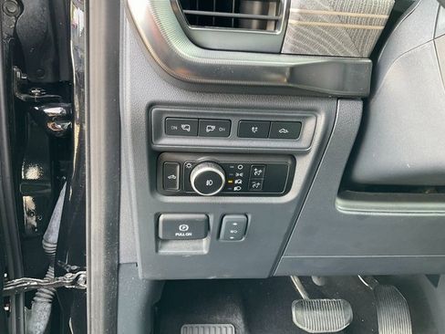 Used 2023 Ford F150 Platinum w/ Equipment Group 701A High image 10