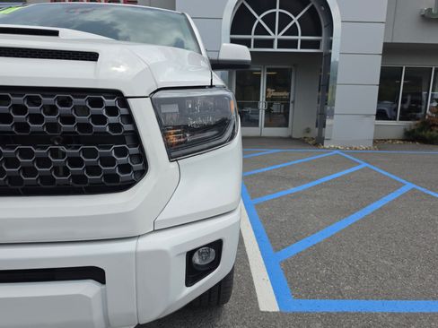 Used 2021 Toyota Tundra SR5 w/ TRD Sport Package AWD/4WD image 10